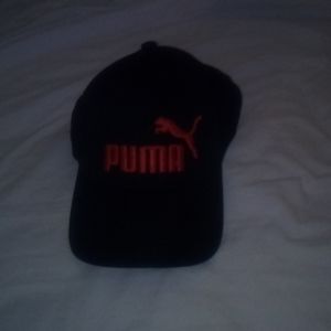 Black Puma Hat, red graphic, one size s/m , mesh fabric
